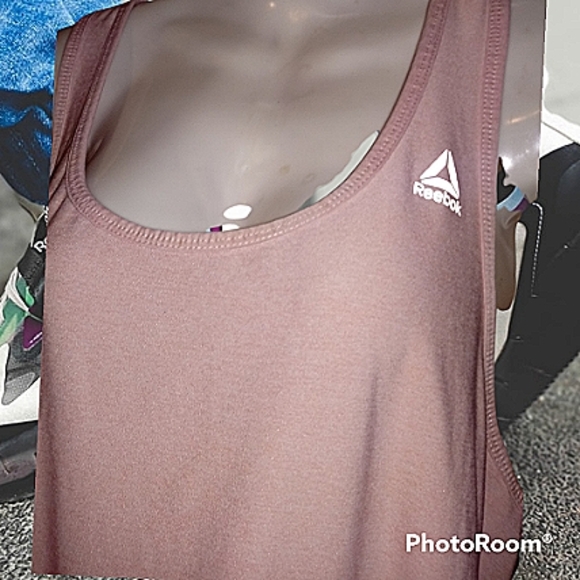 A2🐊10 for $10🐊Reebok Racerback Tank Top M *stain, on front* - Picture 2 of 7